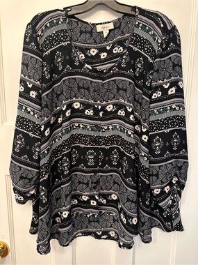 2️⃣Style & Co. XL Black Floral-Striped Flowy Tunic